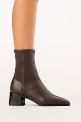 Chihiro Booties - Hickory