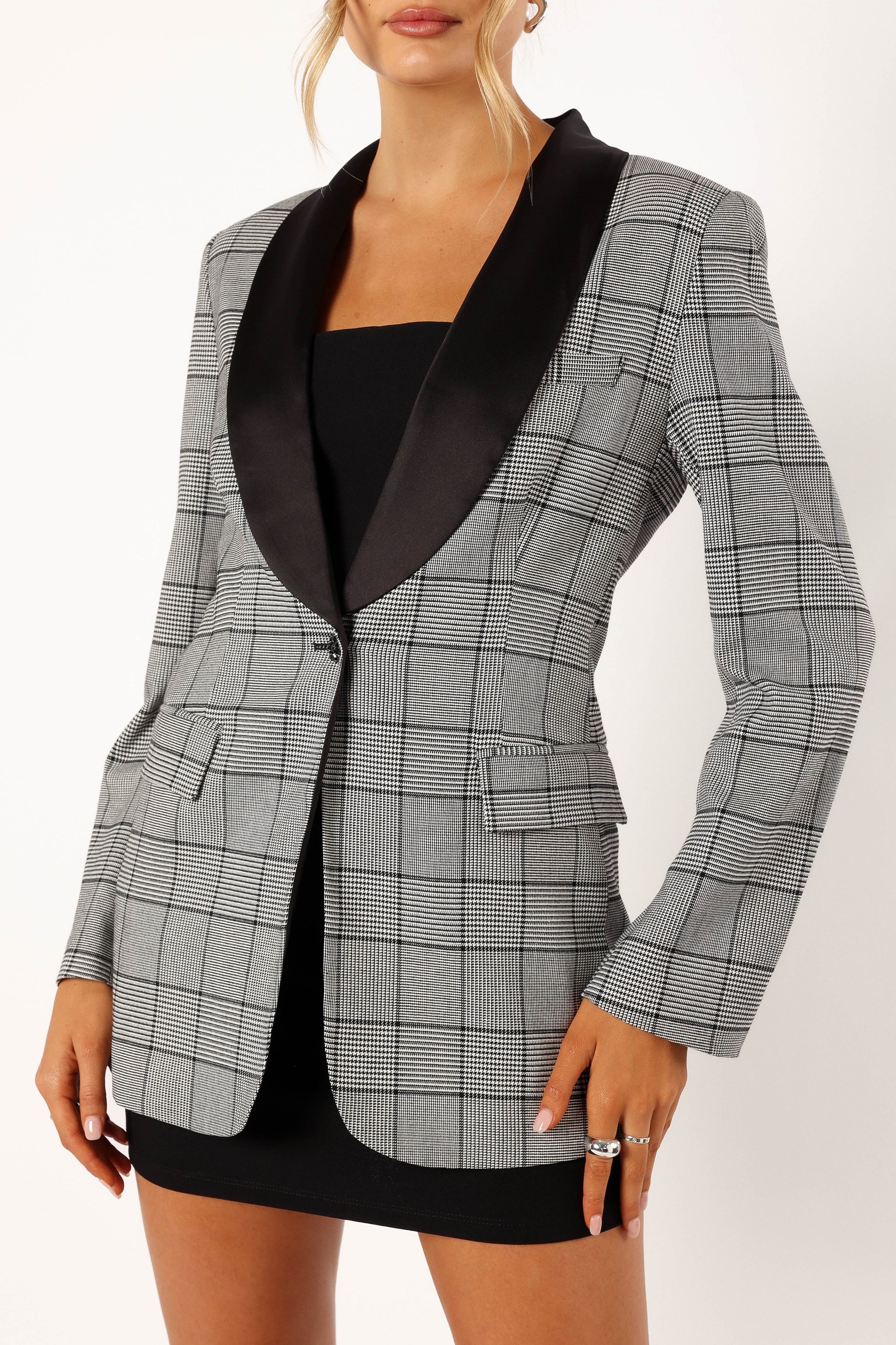 Veronica Contrast Lapel Blazer - Grey
